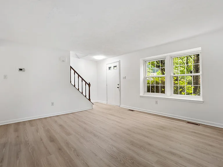 10214 Millstream Dr — Photo 5