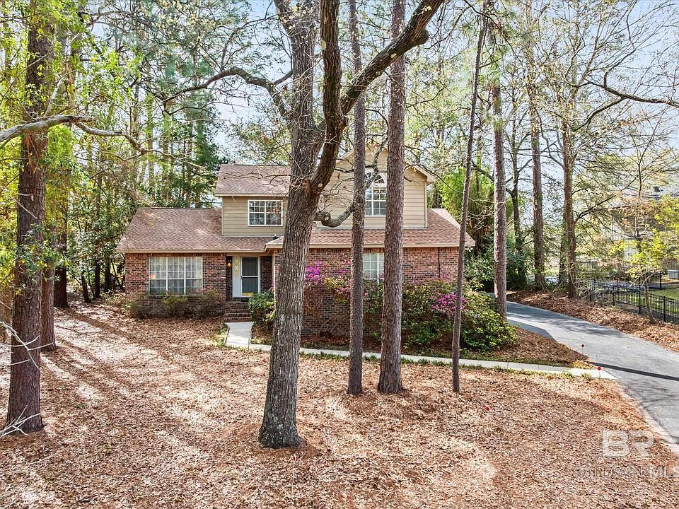 1st image of 639 Ridgewood Dr