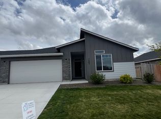 7565 E Bratton Dr, Nampa, ID 83687