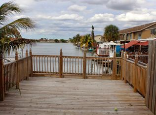 2637 W 52nd Pl, Hialeah, FL 33016