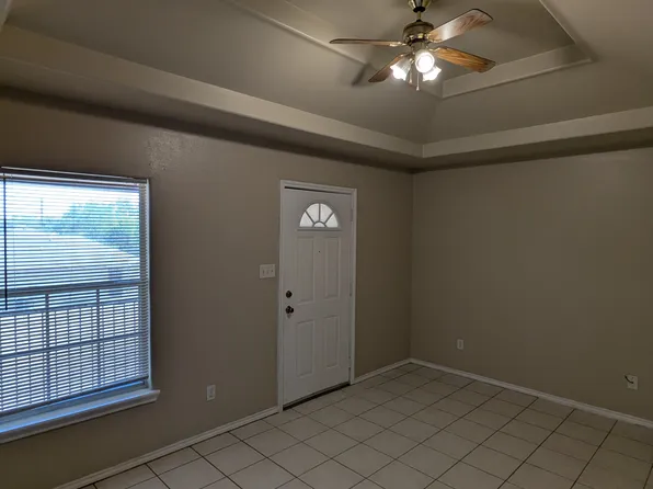 1921 N Dennis St #3, Harlingen, TX 78550