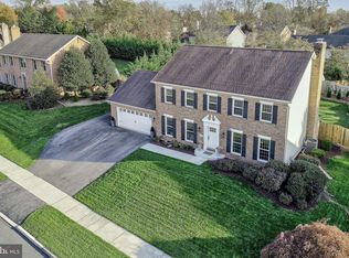 3613 Golfview Dr, Mechanicsburg, PA