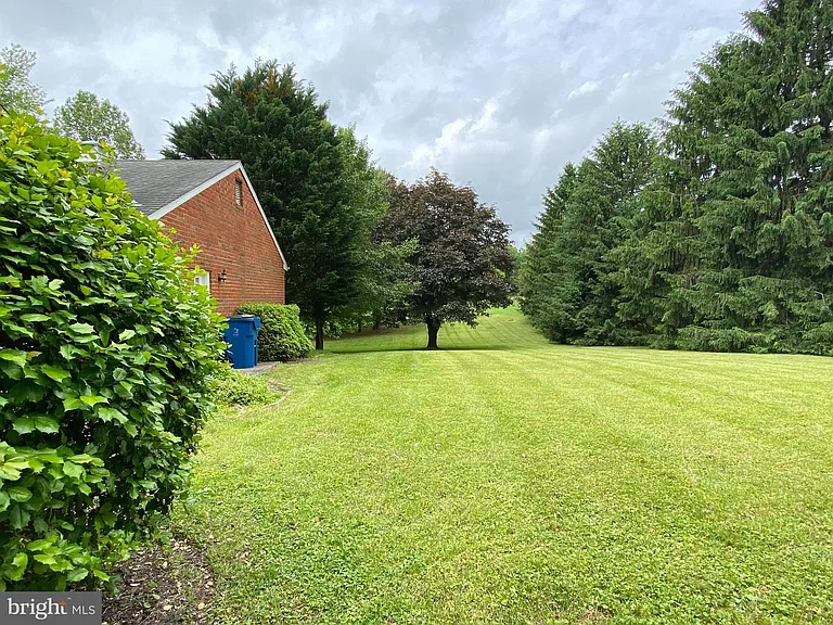 330 River Bend Rd — Photo 14