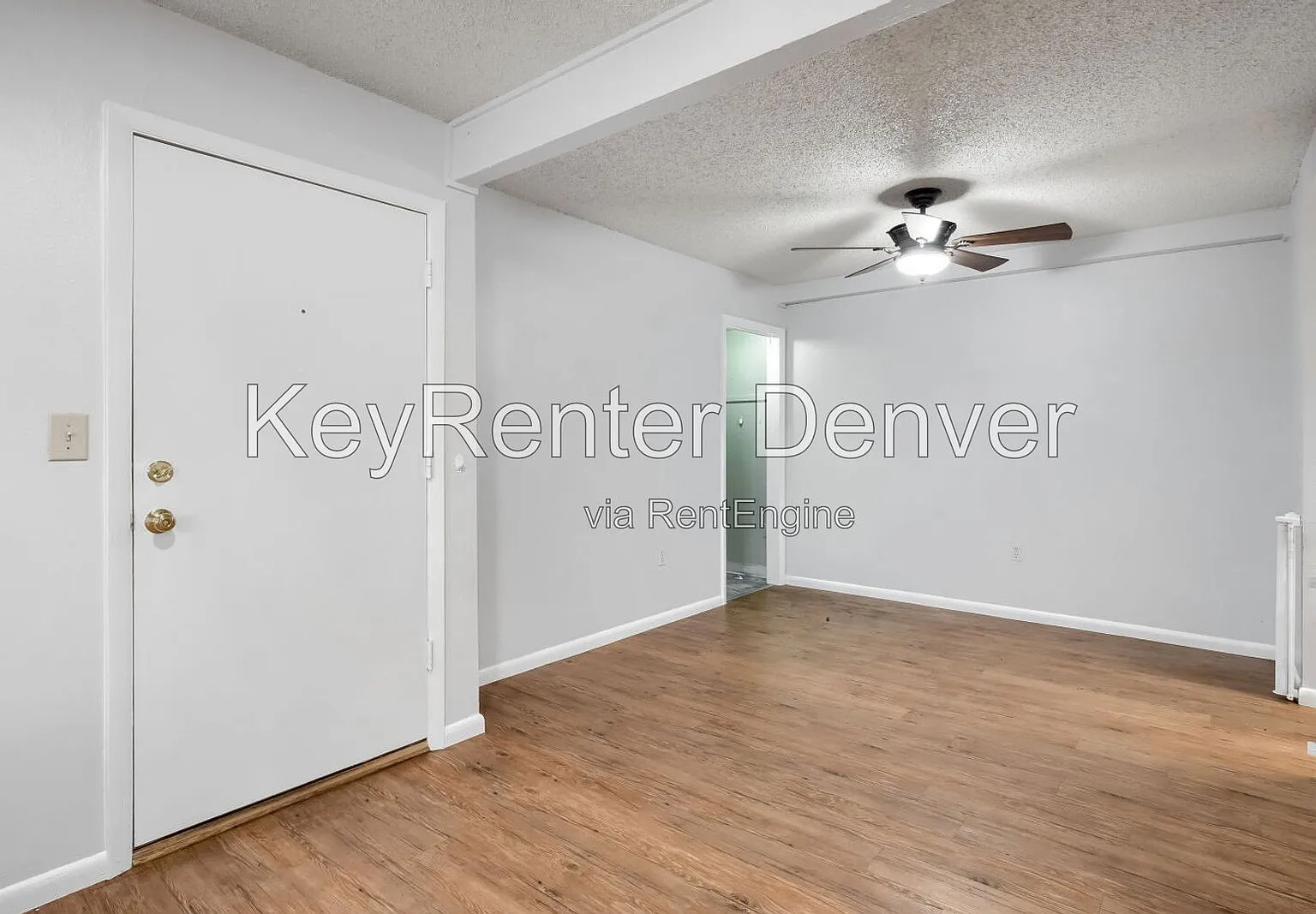 3 bed, 2.0 bath, 1100 sqft, $1,800 — Photo 3