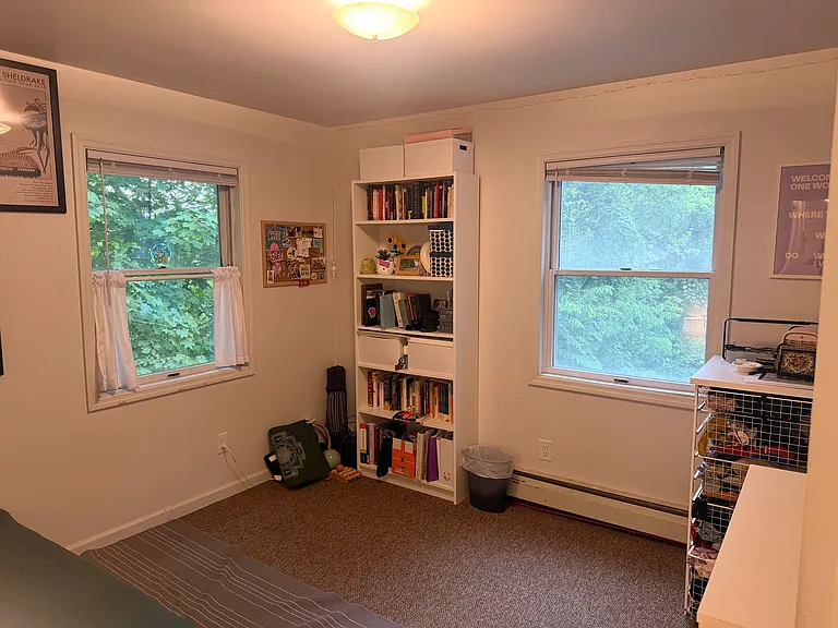 406 Hillview Pl — Photo 8