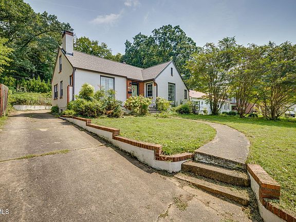 3rd image of 1288 Catawba St