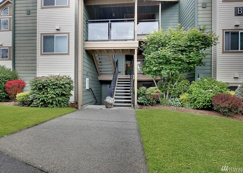 1st image of 3008 N Narrows Dr Unit B203