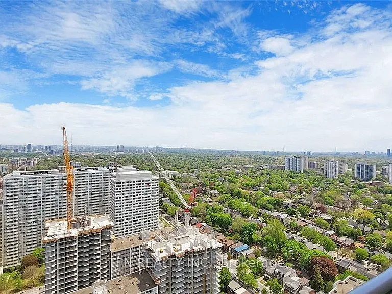 2191 Yonge St #4101 — Photo 13