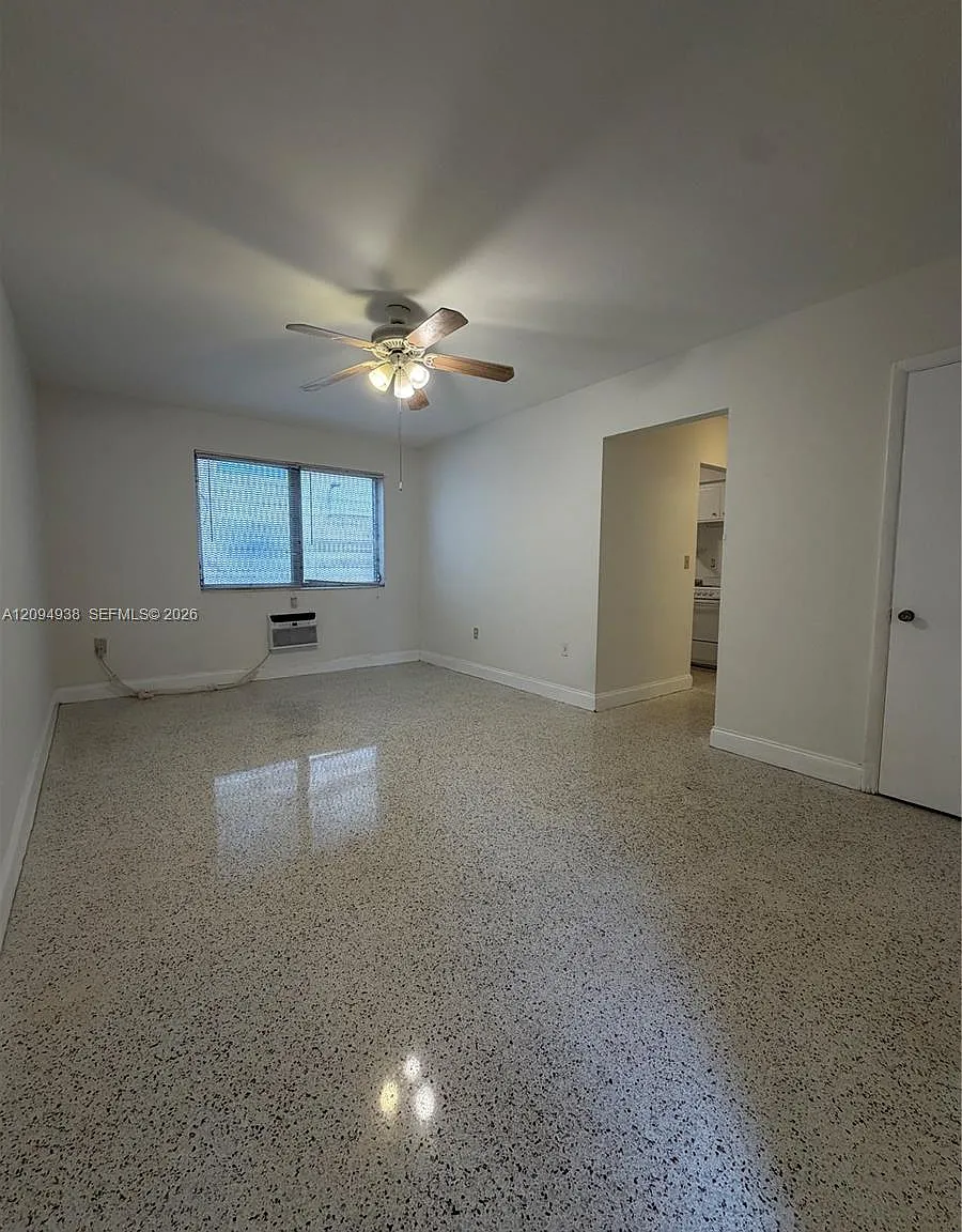 Fairlawn — Photo 1
