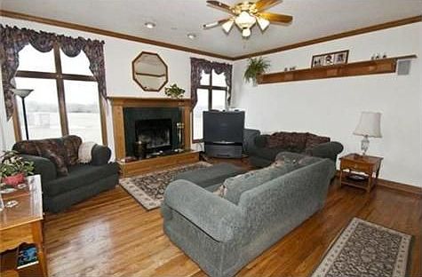 2nd image of 18065 238th St