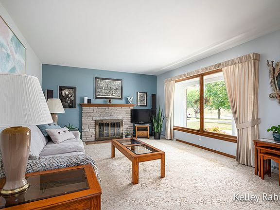 5th image of 622 Tremont Ct NW