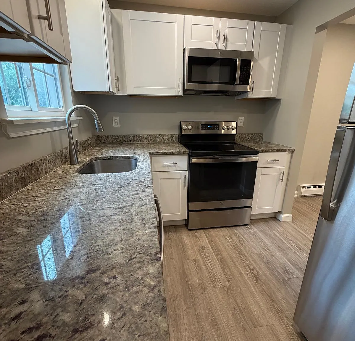 2 bed, 1.5 bath, 1152 sqft, $2,000 — Photo 1