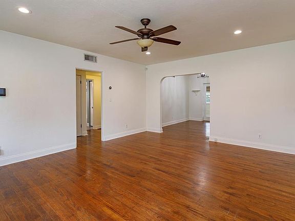 3rd image of 706 Florida St