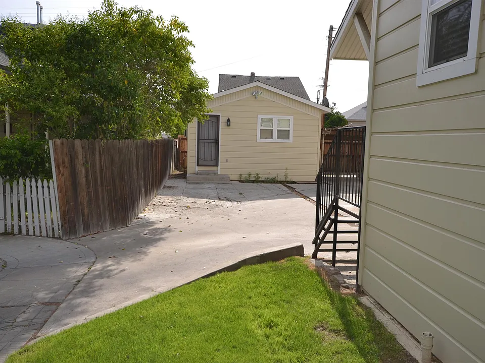 Cottage is directly behind the historic main building. Private Unit. No connecting walls.