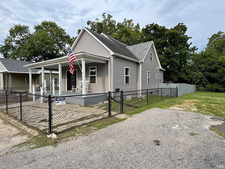 1st image of 121 N Embree St