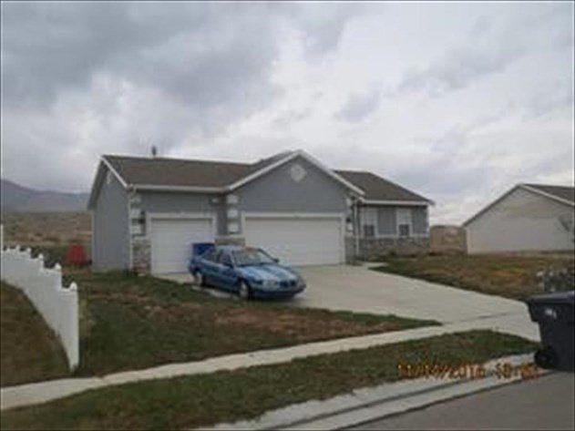 2nd image of 4027 S Sunrise Dr