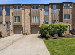 304 Central Dr, Cranberry Township, PA 16066