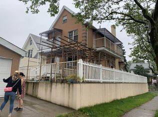 61-11 134th St #1, Flushing, NY 11367