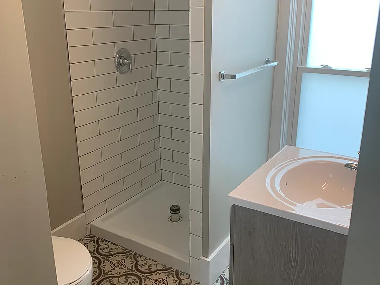 516 N Broad St #2 — Photo 14