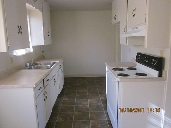 5th image of 12218 Main St