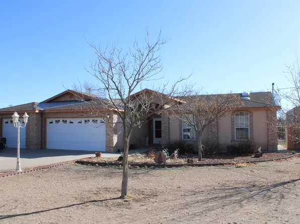 2820 Foothill Dr SW, Albuquerque, NM 87105
