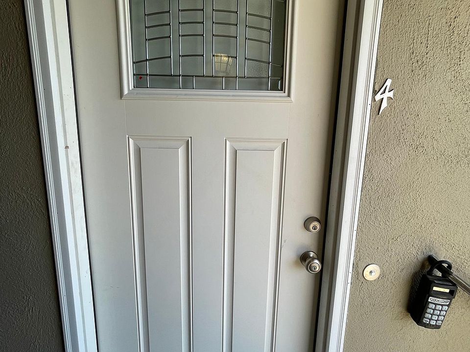 1st image of 217 S Marguerita Ave #4