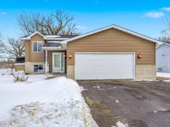 9072 Farmstead Ave, Monticello, MN 55362