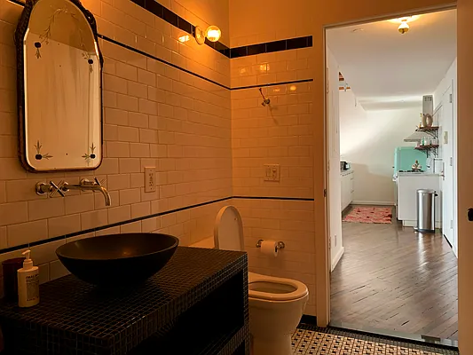 Rented by Compass | media 34