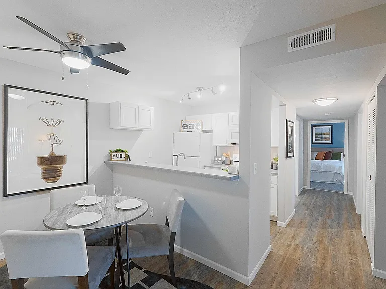 Compass Pointe — Photo 114