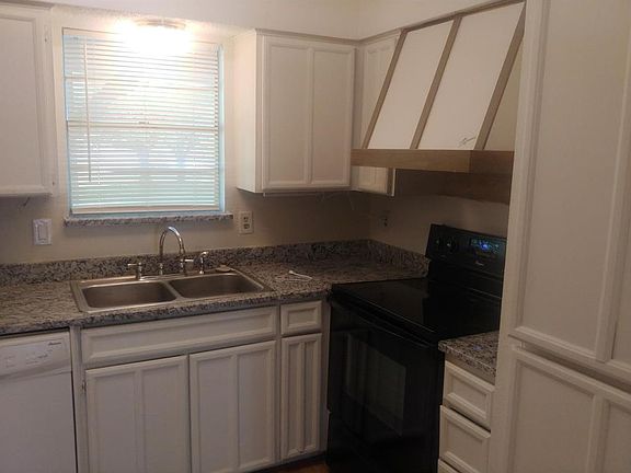 5th image of 4919 Rollingwood Ct