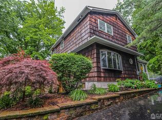 818 Grove Ave, Edison, NJ 08820