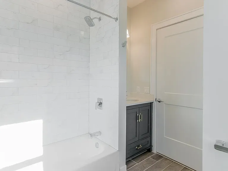 5 Center St #10 — Photo 17