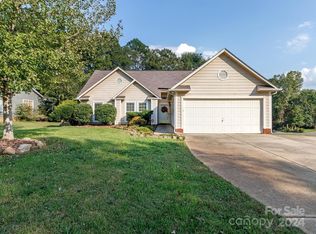 1630 Sugar Hollow Dr, Charlotte, NC 28214