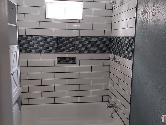 4th image of 1504 Avenue I