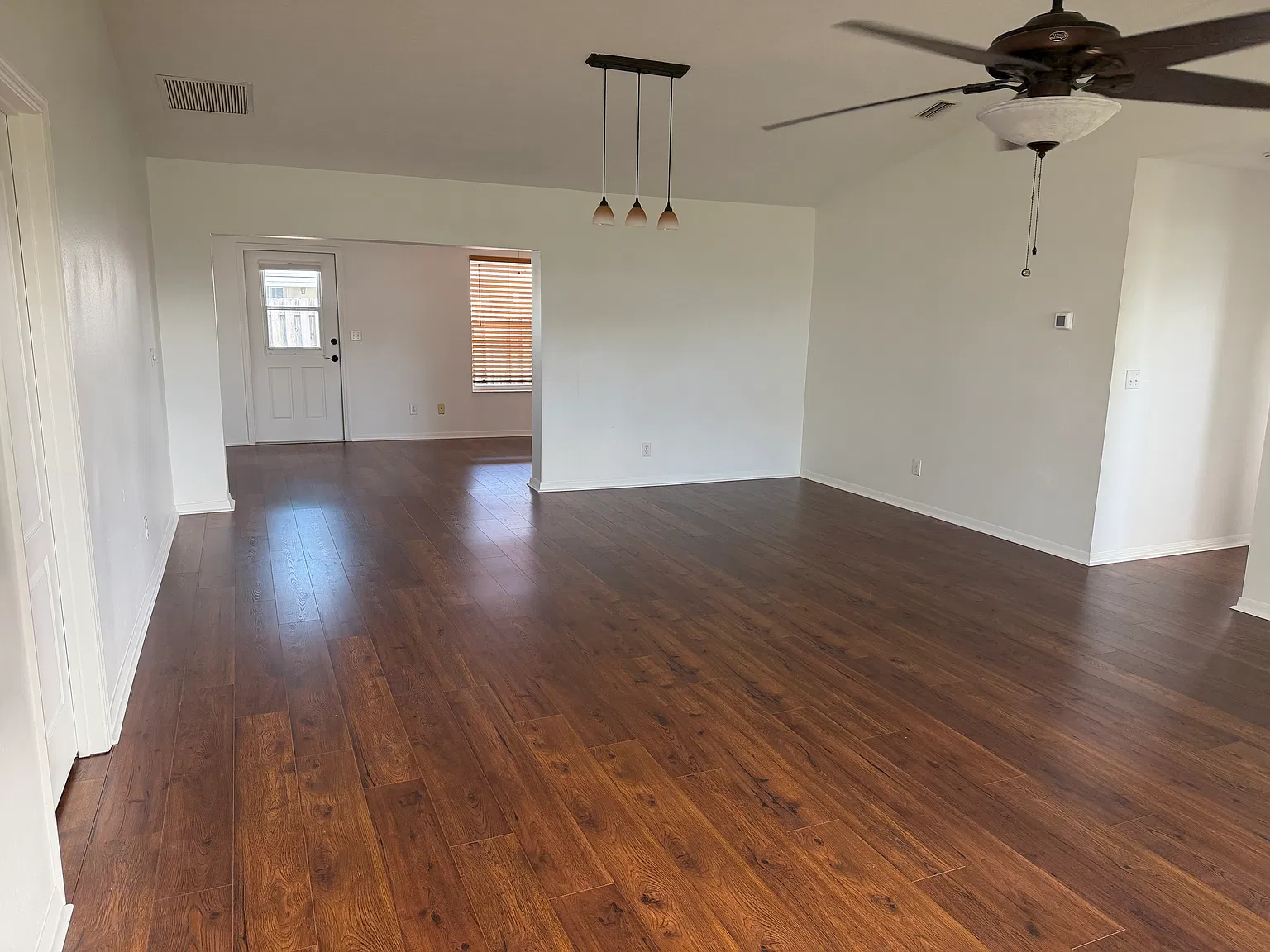 3 bed, 1534 sqft, $2,800 — Photo 4