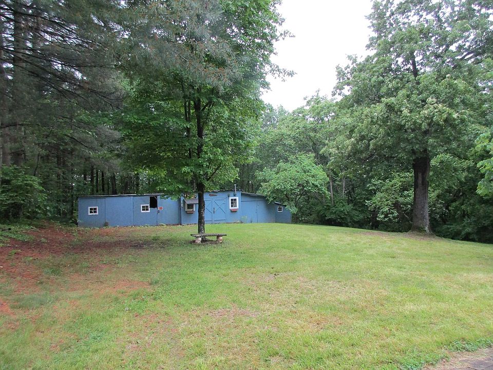2nd image of 215 Pomona Dr