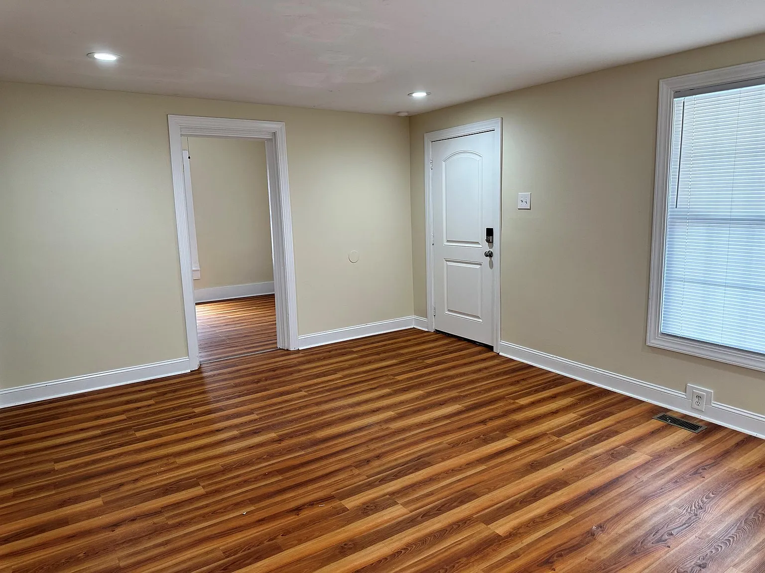 4 bed, 1506 sqft, $2,800 — Photo 3