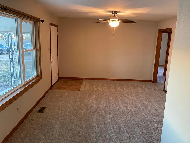 521 N Orchard St — Photo 2