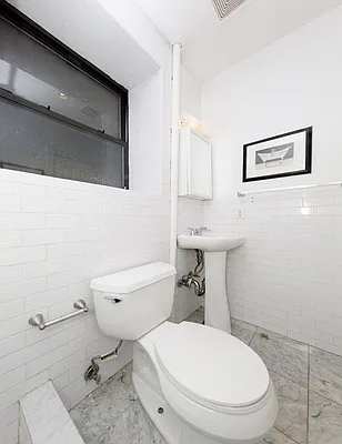 Rented by Bond New York | media 5