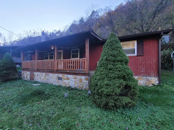 59 Bellwood Ln, Bledsoe, KY 40810