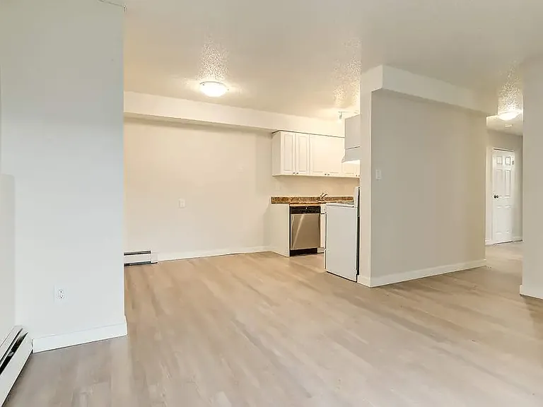 5700 31st St #C304 — Photo 11