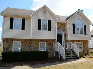 4 Cambridge Ct, Cartersville, GA 30121