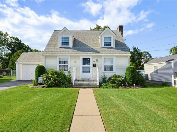 166 Puritan Dr, Warwick, RI 02888