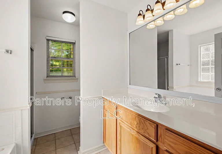 1257 Fox Run Ln — Photo 12
