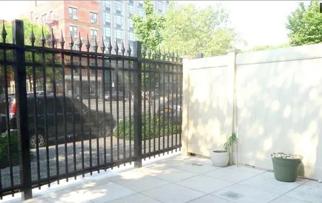 Rented by REAL New York | media 6