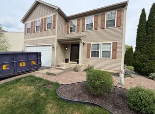 9419 Creekside Dr, Wonder Lake, IL 60097
