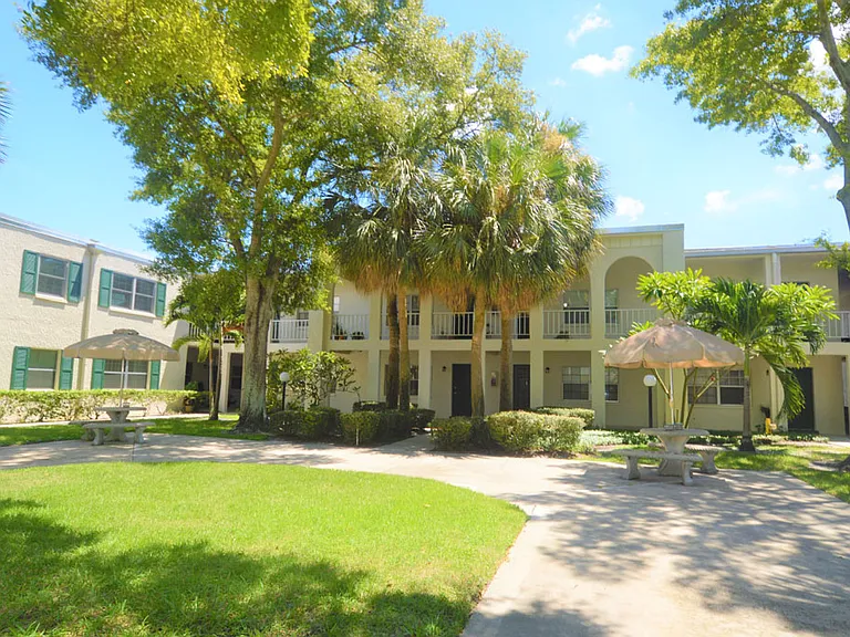 4325 Aegean Dr #108A — Photo 13