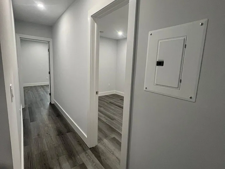6112 Broadway #1 — Photo 6