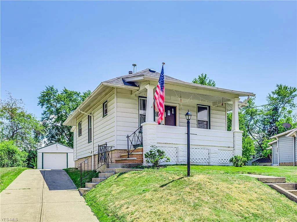 132 W Grace St photo 1