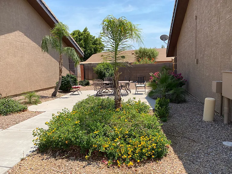Bella Rosa Apartments — Photo 24